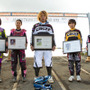 　全日本BMX連盟が今年度よりJBMXFアワードを新設し、優れた活躍のあった選手を表彰する。今年度は世界選手権大会の決勝進出者とジャパンシリーズエリートクラスポイントランキング1位の選手が選出され、11月18日に行われた伊豆BMX国際開会式で写真入りのパネルを記念品