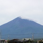 悩みに悩んだ山選び。金時山か、三ツ峠山か。結局、三ツ峠山を選ぶ。富士山の頂上には常に雲がかかっていたが、綺麗な裾野を拝むことができた。
