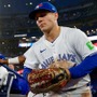 【MLB】「クレイジーだ」昨季“GG賞”中堅手が見せた前代未聞のスーパープレー？　大飛球を背走中に足がもつれて転倒、ところが……