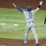 【MLB】大谷翔平の12号「万歳ポーズ」で思い出される“世界の王”の歴史的名場面　劇的弾直後の姿に注目「アリゾナの信じられない夜」