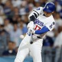 【MLB】大谷翔平、劣勢からジャッジの頭上超え“181キロ”高弾道22号アーチ　米記者驚愕の一発「球団記録タイの月間15本塁打」