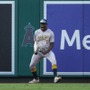 【MLB】「年間最優秀プレー」球史に残る本塁打キャッチに絶賛の嵐　ア軍の25歳中堅手の好守に実況大興奮「なんてこった」