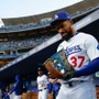 【MLB】ドジャース地元メディア、テオスカーの“ワースト級”守備に苦言「強肩パヘスを右翼手に置きたい」　攻撃面では貢献も……