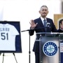 【MLB】イチロー氏、永久欠番セレモニーで「レッツプレイボール！」　“愛弟子”フリオが2打席連続アーチで祝福
