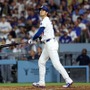 【MLB】“逆転52号3ラン”の大谷翔平、鮮やかバットフリップとベース1周に本拠地総立ち　歓喜の「27秒動画」を公式が投稿