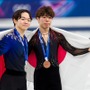 【ミラノ五輪】「一緒に戦ってきた仲間が……」2大会連続銀メダルの鍵山優真、佐藤駿との“ダブル表彰台”に笑顔「感慨深い」