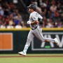 【MLB】「ムラカミの10本塁打」村上宗隆、5試合連続弾に公式記者も大興奮　圧巻137メートル弾で2桁到達「オオタニを上回る」