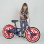 　幼児向け自転車市場は少子化の影響で縮小傾向にあるというが、各社は知恵を絞って魅力的なキッズバイクをリリースしている。ブリヂストンサイクルは、トレンドに敏感なハイセンスママに向けて、従来あるキャラクター系自転車とは差別化された新たな市場の開拓と取り込