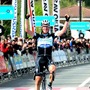 ブエルタ・アル・パイスバスコの第2ステージで優勝したトニー・マルティン