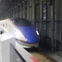 北陸新幹線「かがやき」。東京行きの512号