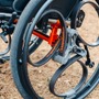 どんな悪路でも走れる車椅子「Loopwheels」…英ノッティンガム発