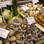 会場にはフランス産の珍しい野菜も販売