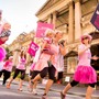 【ウォッチ】オーストラリアのウォーキングイベントがピンクに染まる