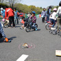 補助輪なしで自転車に乗れた！　親子の挑戦を自転車競技団体がサポート