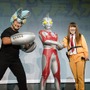 ウルトラマンフェスティバル…内覧会で佐々木健介＆北斗晶夫妻が迫力バトル