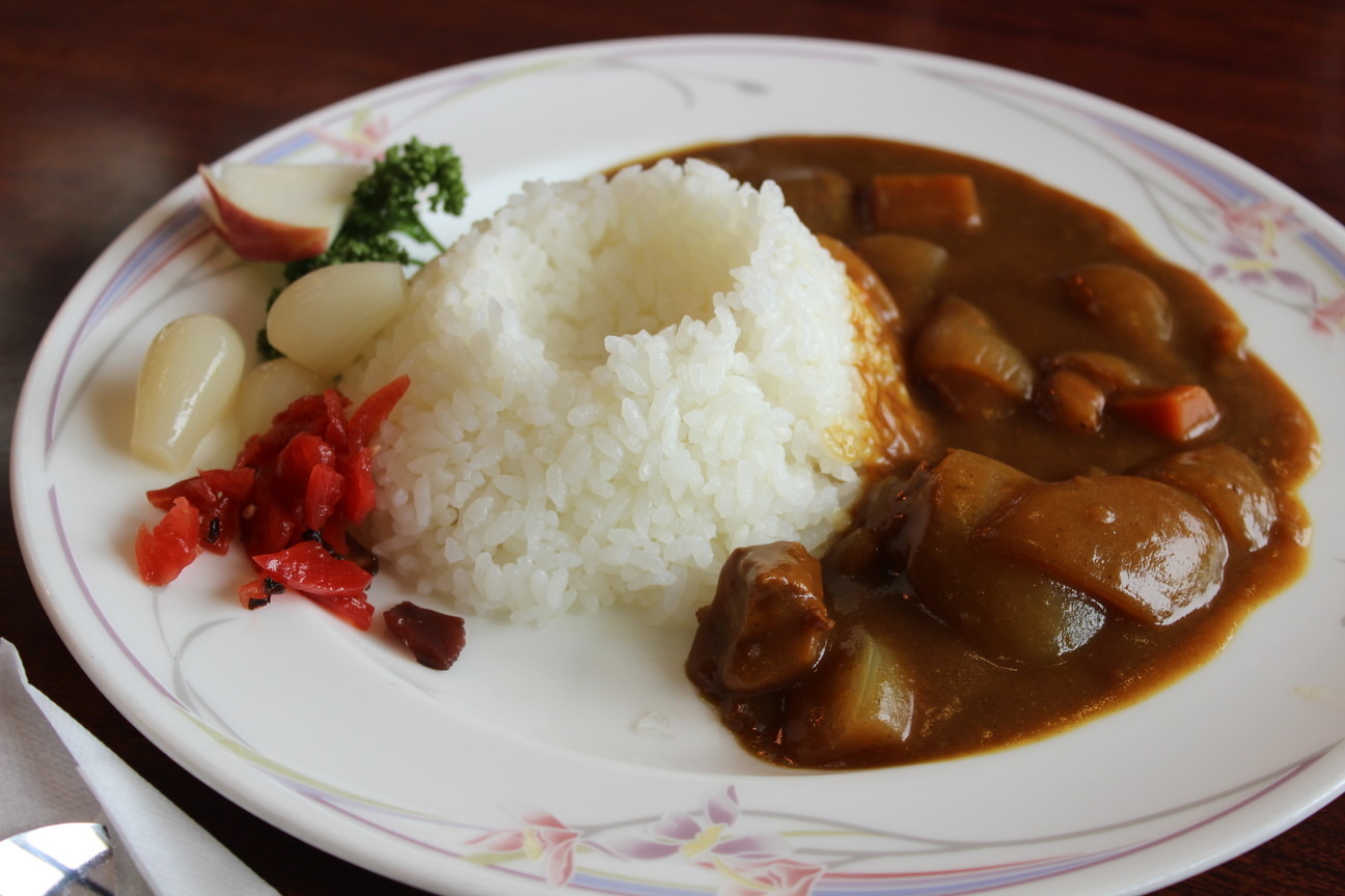 小さな山旅 雨の日は 浄土平レストハウスにカレーライスを食べに 福島県 吾妻小富士 1 Cycle やわらかスポーツ情報サイト