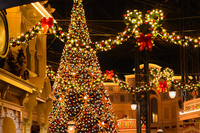 ディズニー】クリスマスのパークで想い出を残そう！厳選フォトスポット 