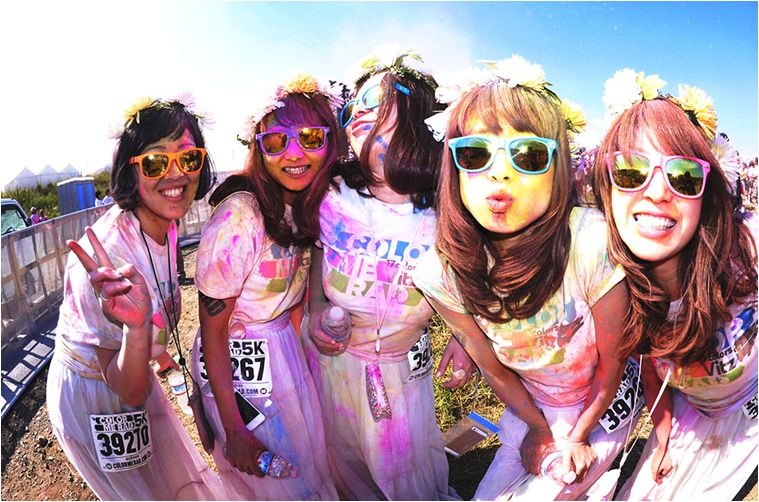 カラーパウダーを浴びて走るランニングイベント Color Me Rad が全国に拡大 東京大会のチケット先行販売 Cycle やわらかスポーツ情報サイト