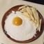 ジャイアンツに所属するあの人の奥さんが作ってくれた目玉焼き。レンジでチンしたら変な匂いが…？ 画像