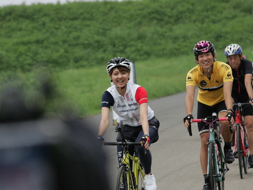 松元絵里花がロードバイク初体験…現場からさっそくインスタ投稿 画像