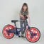ファッションブランドとコラボした幼児用自転車