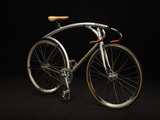 自転車の誕生から弱虫ペダルまで展示する「自転車の世紀」開催
