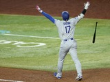 【MLB】大谷翔平の12号「万歳ポーズ」で思い出される“世界の王”の歴史的名場面　劇的弾直後の姿に注目「アリゾナの信じられない夜」