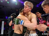【RIZIN】三浦孝太、顔面から“大量出血”で4連敗……激しい鉄槌→膝を顔面に打ち込まれ1R2分46秒でレフェリーストップに