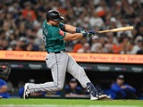 【MLB】本塁打王ローリー、殿堂入りレジェンドを超える“捕手史上2位”の46号アーチ　「OPS.696→1.028」急成長の右打席で記録更新