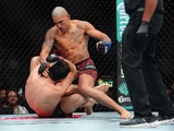 【UFC】ペレイラ、ダイレクトリマッチで“秒殺”王座奪還劇　タイトル戦6度目のKOは“殿堂入り”シウバに次ぐ史上2人目の快挙
