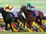【秋華賞】ジョッキーカメラに見たカムニャックの異変と、勝敗を分けたルメール騎手の好判断に「ガチで神騎乗」の声