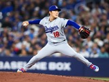 【MLB】“今季2勝目”山本由伸、無死満塁で圧巻火消しのベシアに「助けられました」　7回途中1失点でドジャース5連勝　