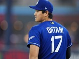 【MLB】「大谷翔平はすぐに復調する」地元メディアは“右肩死球”の影響を指摘、巻き返しにもっとも重要なポイントに挙げたのは……