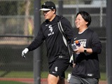 【MLB】シカゴ地元紙、村上宗隆の通訳・八木賢造氏を特集　会社員から劇的キャリアチェンジ……監督も「問題ない」と高評価
