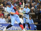 【MLB】「22本塁打＆62打点」決勝3ランの岡本和真、高弾道44度“滞空時間6.8秒”のムーンショット　新人史上9人目の快挙も達成