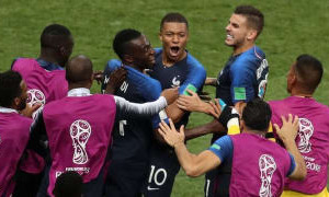 フランス、20年ぶり2回目のW杯優勝！クロアチアを4-2で下す