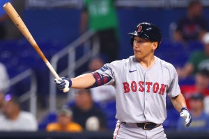 【MLB】レッドソックスは年俸負担しても……公式サイトが吉田正尚のトレード移籍に言及　「ボストンの外野陣は過密、あり得る選択肢」