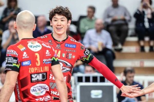 石川祐希の誕生日をペルージャ公式がお祝い「また面白いことやらされてる笑」「愛されてますなぁ」