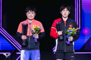 大本命の世界1位・王楚欽が棄権で場内騒然　張本智和の“1時間超え激闘後”にまさかの結末　パリ五輪銀の実力者と決勝で激突【WTTファイナルズ香港】