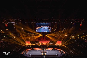 大本命の世界1位・王楚欽が棄権で場内騒然　張本智和の“1時間超え激闘後”にまさかの結末　パリ五輪銀の実力者と決勝で激突【WTTファイナルズ香港】