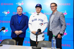 【MLB】岡本和真、ブルージェイズ入団会見の注目度に記者驚愕「ゲレーロJr.が再契約したかのよう」　ほっこりエピソード披露で“愛され力”にも太鼓判