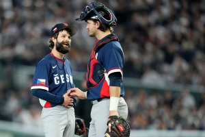 【WBC2026】侍ジャパン相手に5回途中無失点、チェコ代表引退の“電子技師”サトリアに場内スタオベ　米放送局も称賛「ベースボールレジェンドだ」