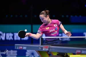 伊藤美誠、ルーマニアの36歳サウスポーに圧巻ストレート　2大会連続メダルへ、快勝で決勝トーナメント進出【ITTF男女ワールドカップ】