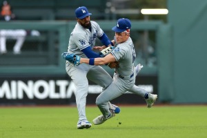 【MLB】ドジャース冷や汗……テオスカーとコールが捕球時に激突で敵地悲鳴　山本由伸が初回に捕まり3失点