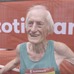 85歳のおじいちゃんが3時間台でフルマラソンを完走し、世界新記録