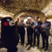 ワイン博物館（パリ）で観光関係者の歓迎を受けるくまモン