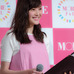 女性ファッション誌『MORE』のモアチャレ宣言プレス発表会でMCを務めた佐藤ありさ（2017年3月28日）