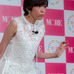 女性ファッション誌『MORE』のモアチャレ宣言プレス発表会に登壇した佐藤栞里（2017年3月28日）