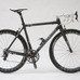 　イタリアの自転車メーカー、コルナゴが2011年のラインナップに新モデル「EPQ」を追加した。シマノの電動変速メカDi2搭載で、価格は598,500円。