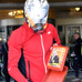 2014年ツアー・オブ・北京第2ステージ、ガスマスクをかぶるガーミン・シャープの選手